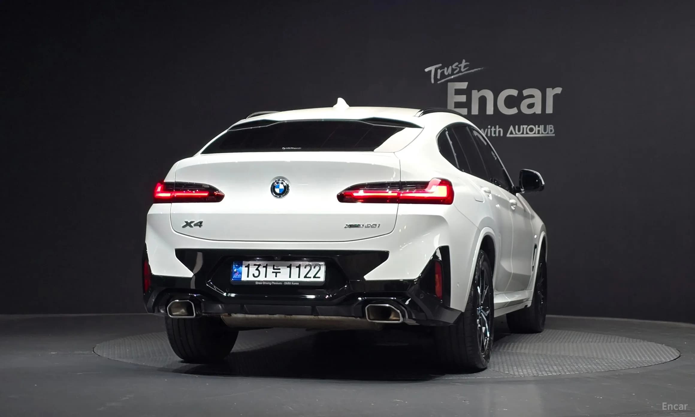 X4 (G02)