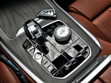 X7 (G07)