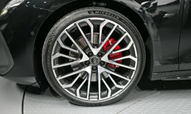 A6 (C9)