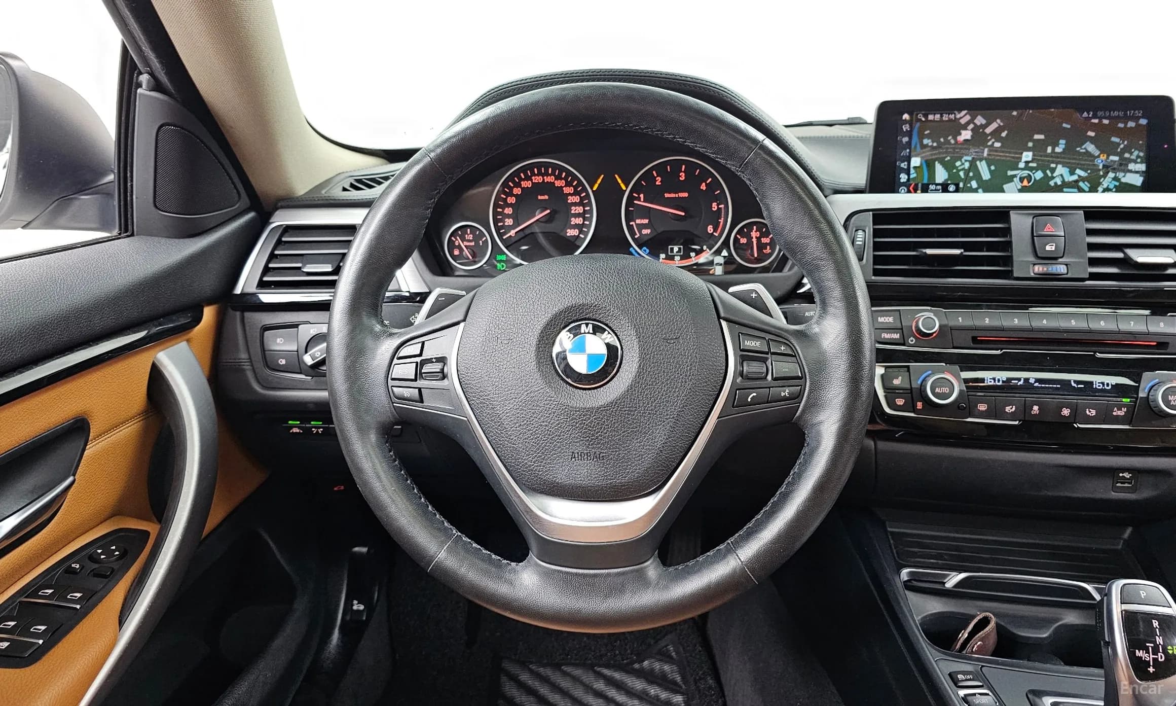 Series 4 (F32)