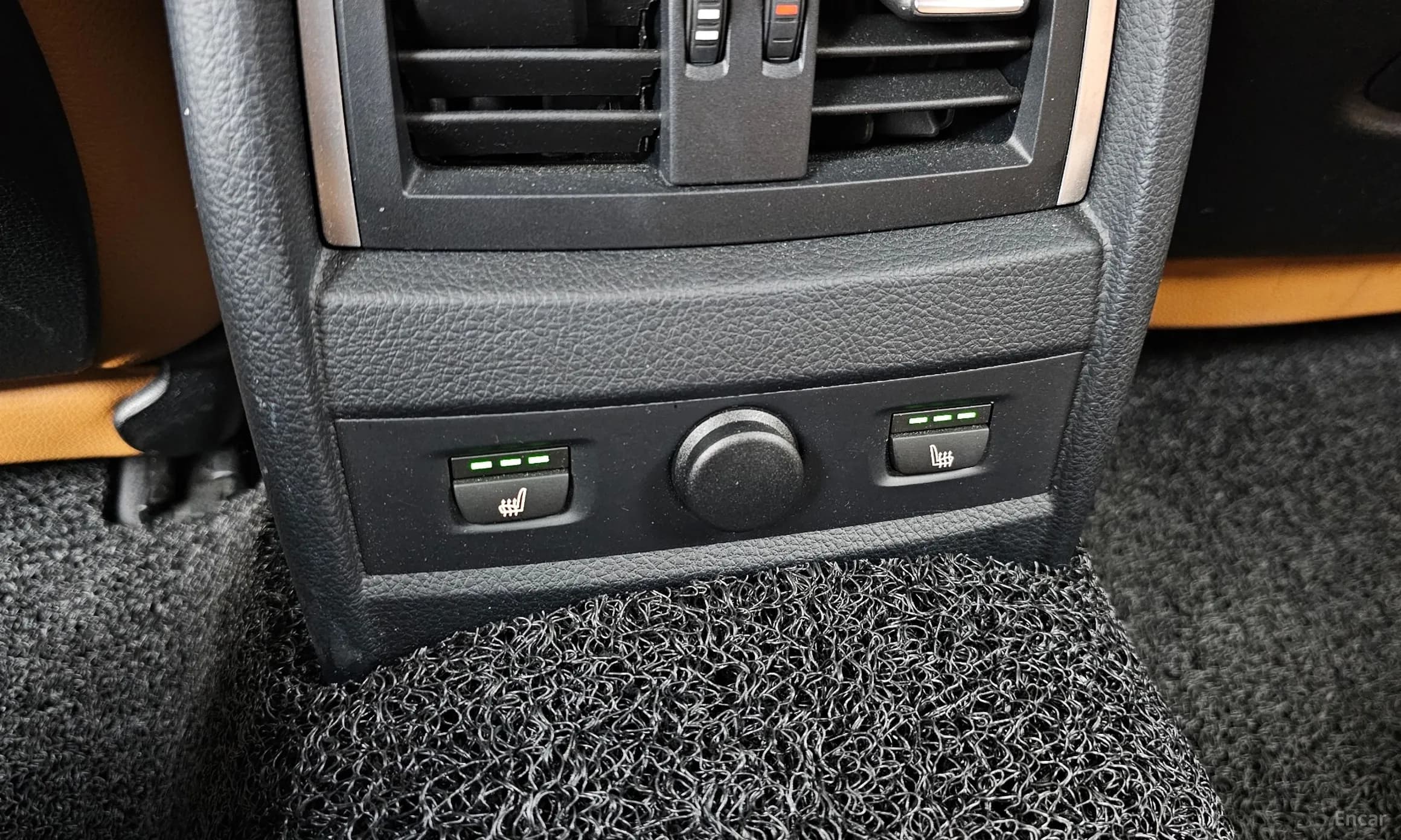 Series 4 (F32)
