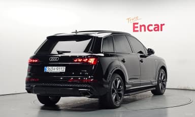 Q7 (4M)