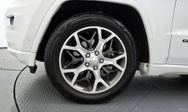 Grand Cherokee