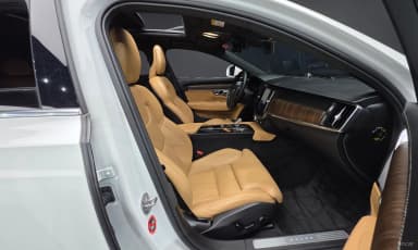 S90