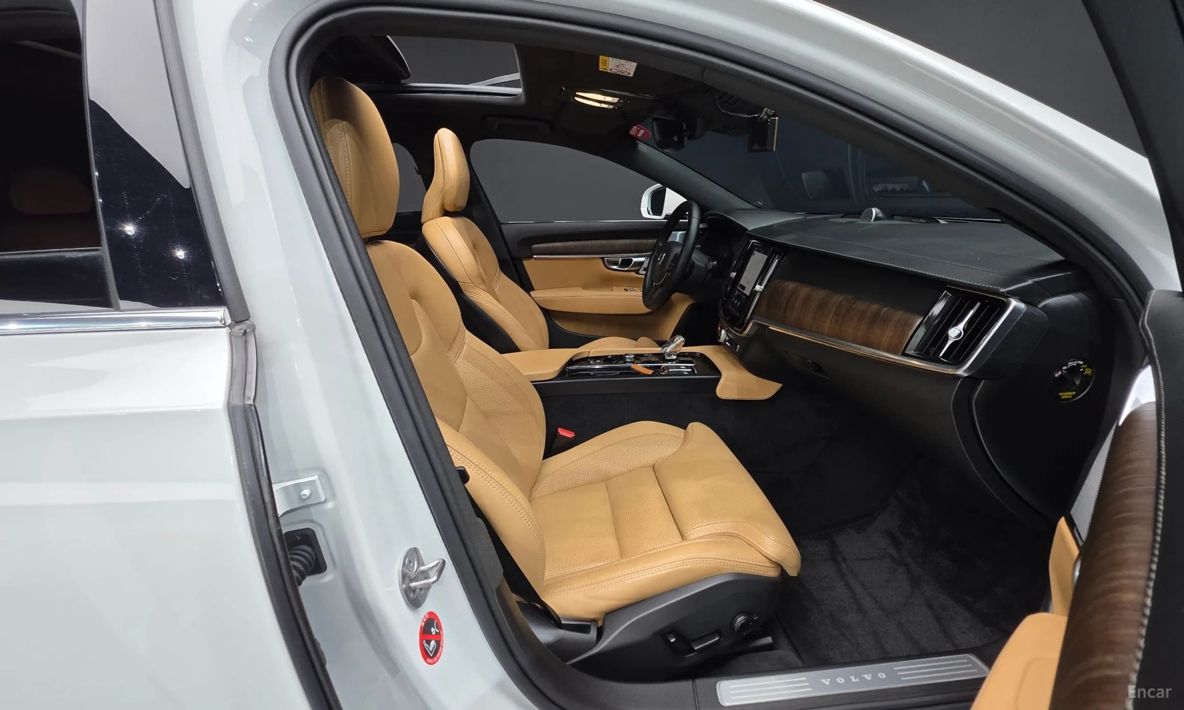 S90