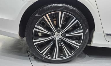 S90