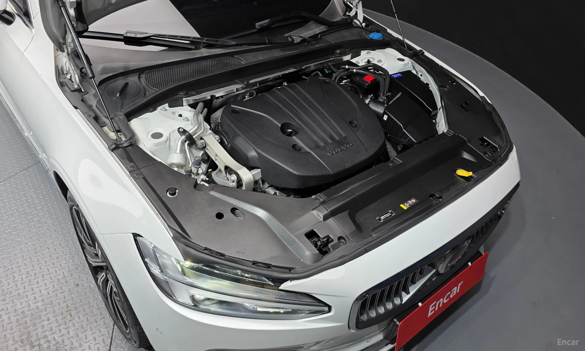 S90