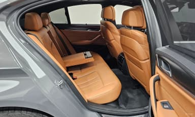 5 Series (G30)