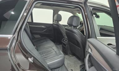 X5 (F15)