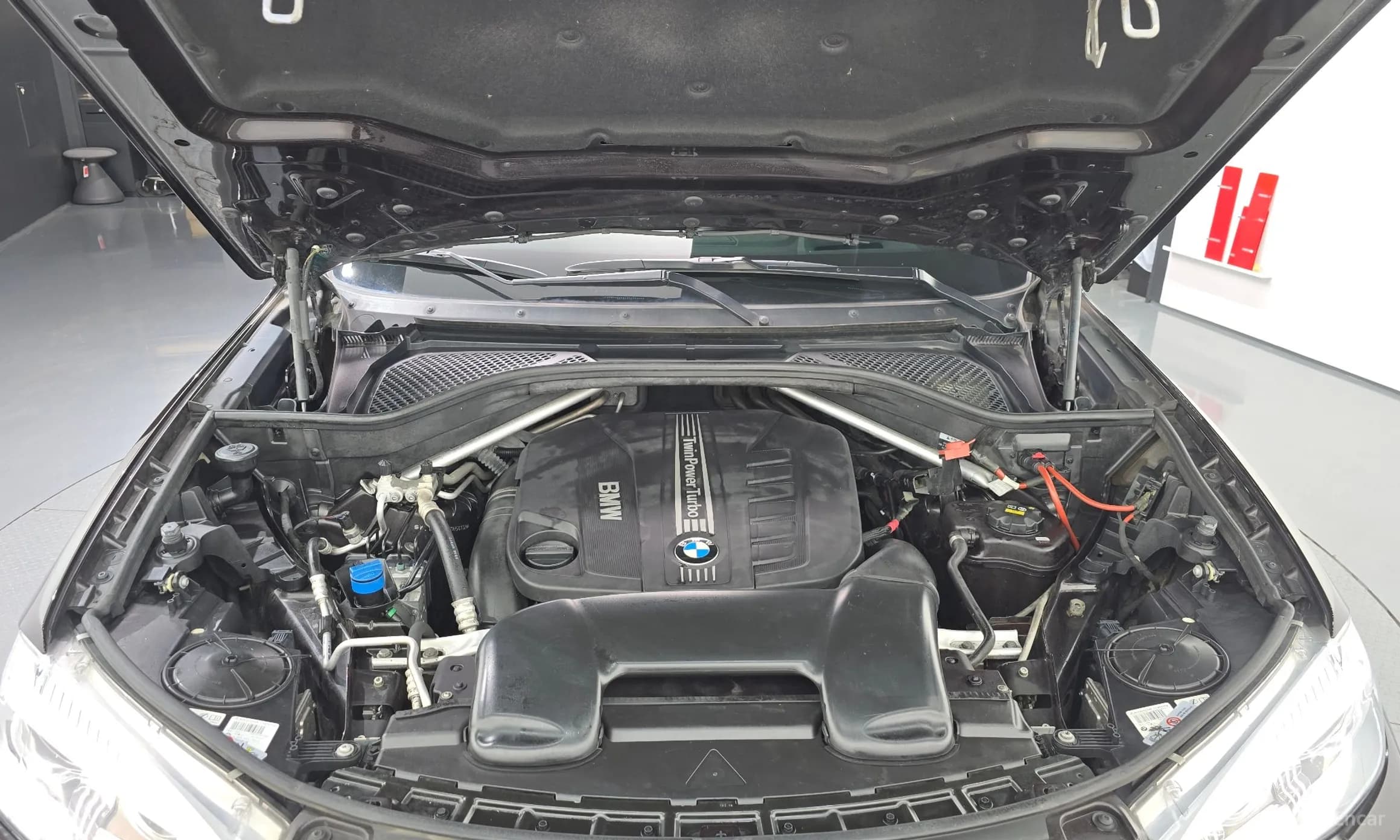 X5 (F15)