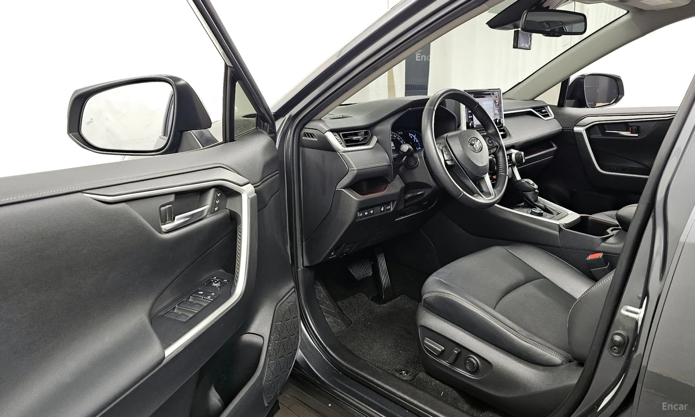 RAV4 5th Generation