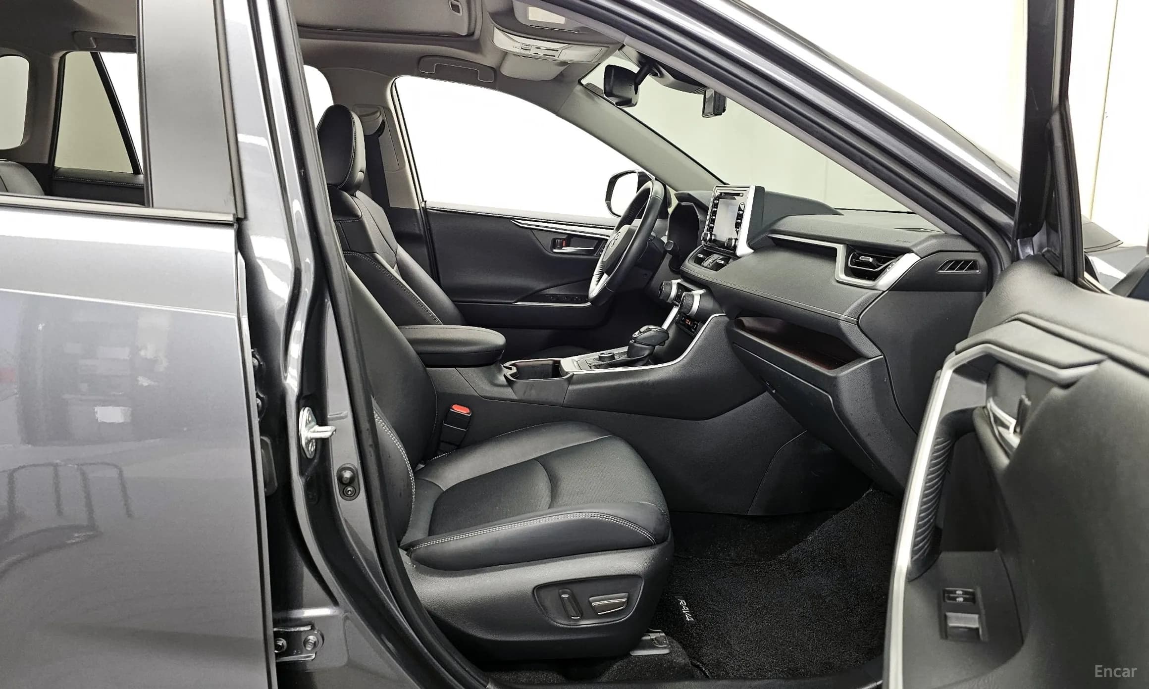 RAV4 5th Generation