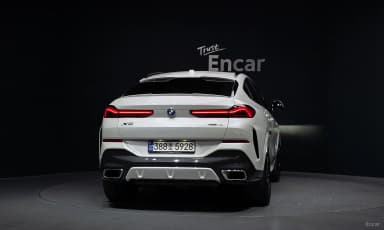 X6 (G06)