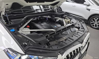X6 (G06)