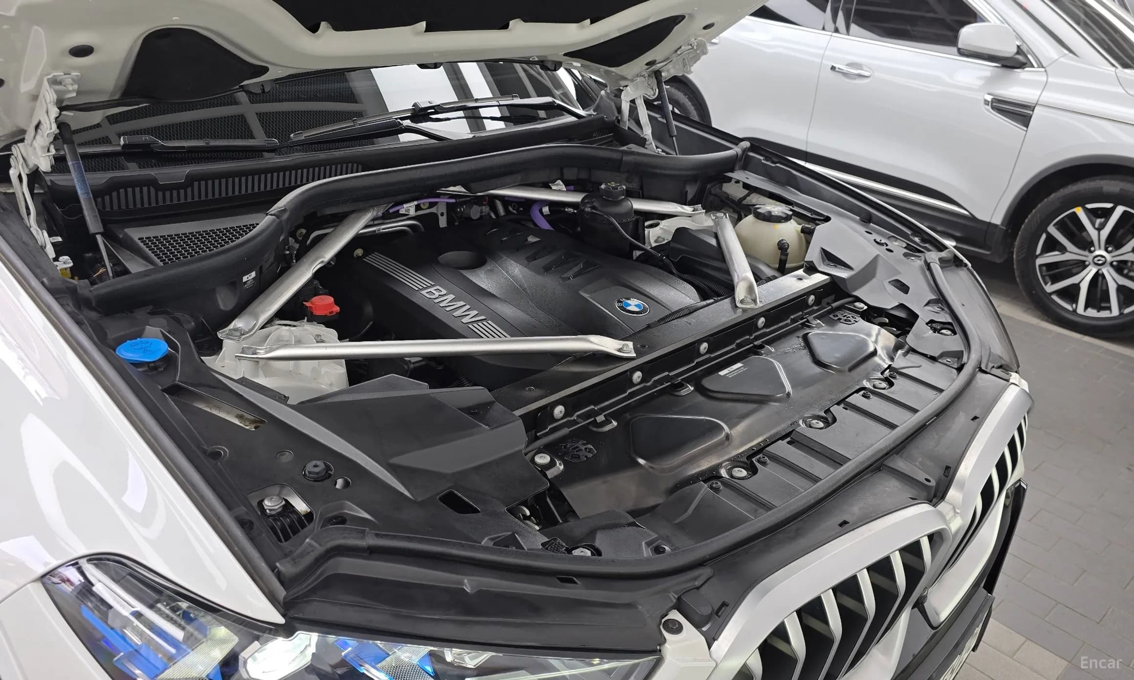 X6 (G06)