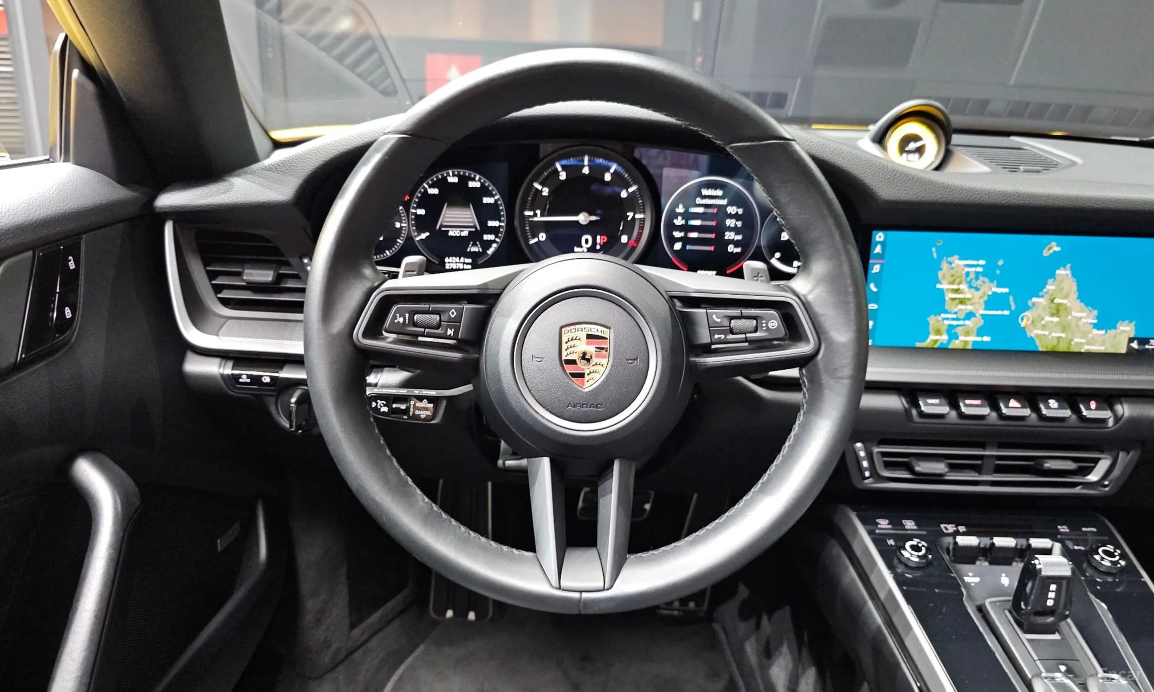 911 (992)