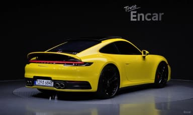911 (992)