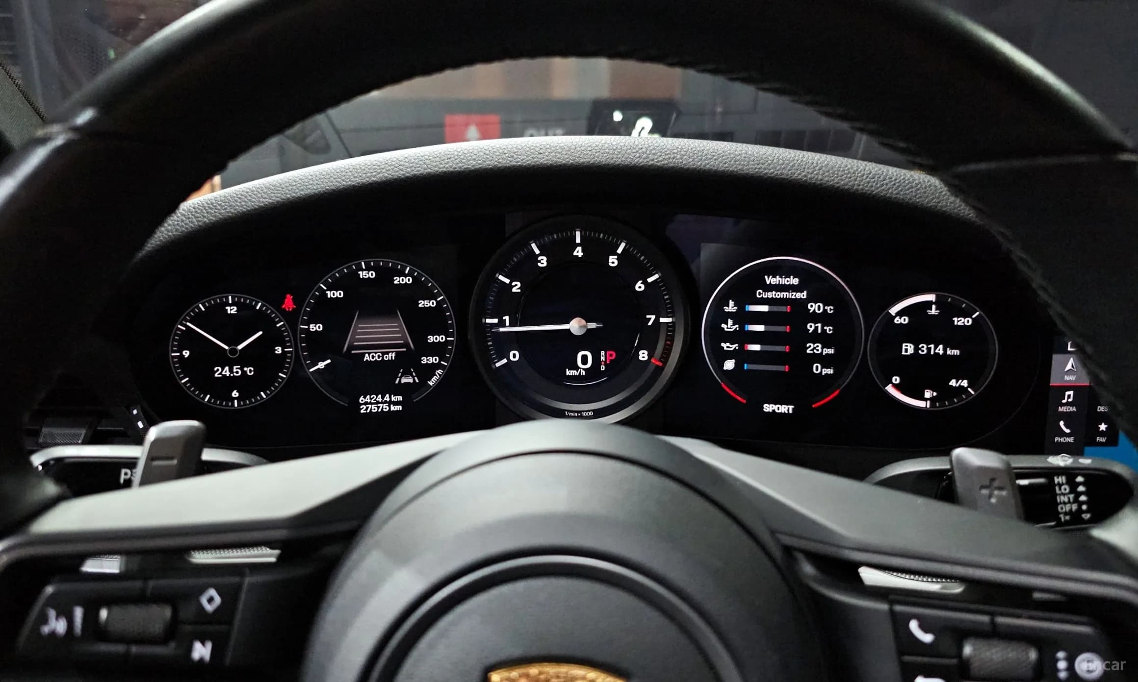 911 (992)