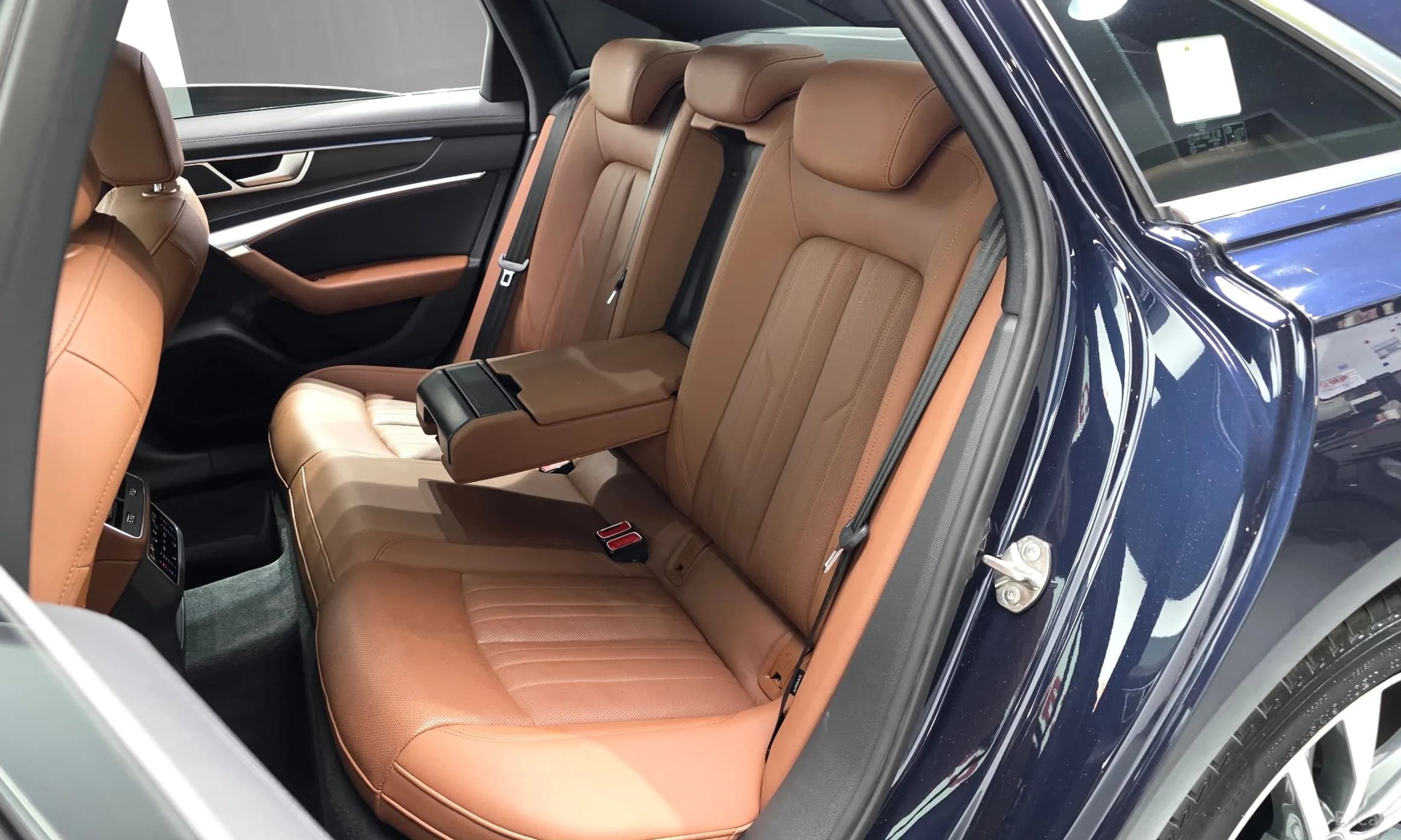 A6 (C8)
