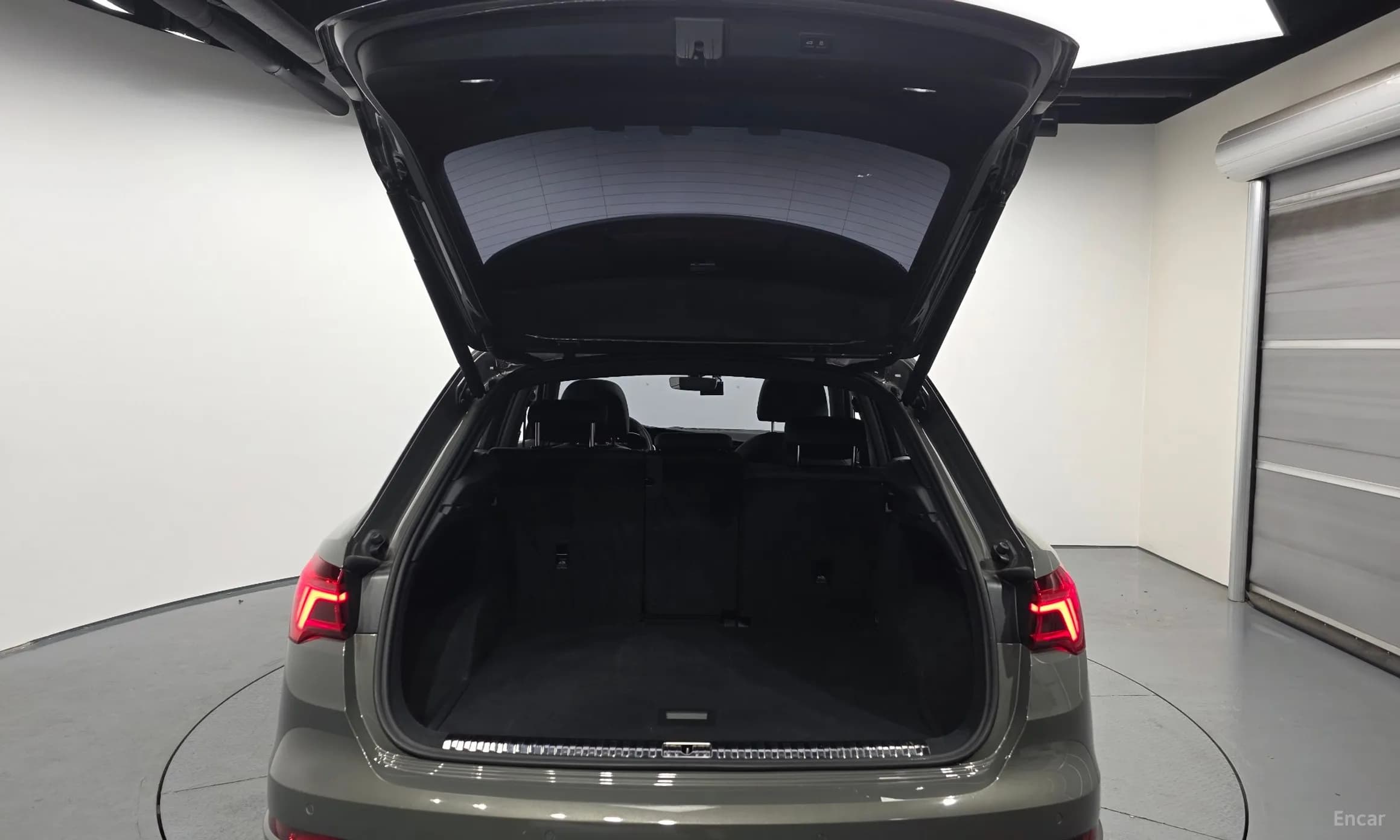 Q3 (F3)