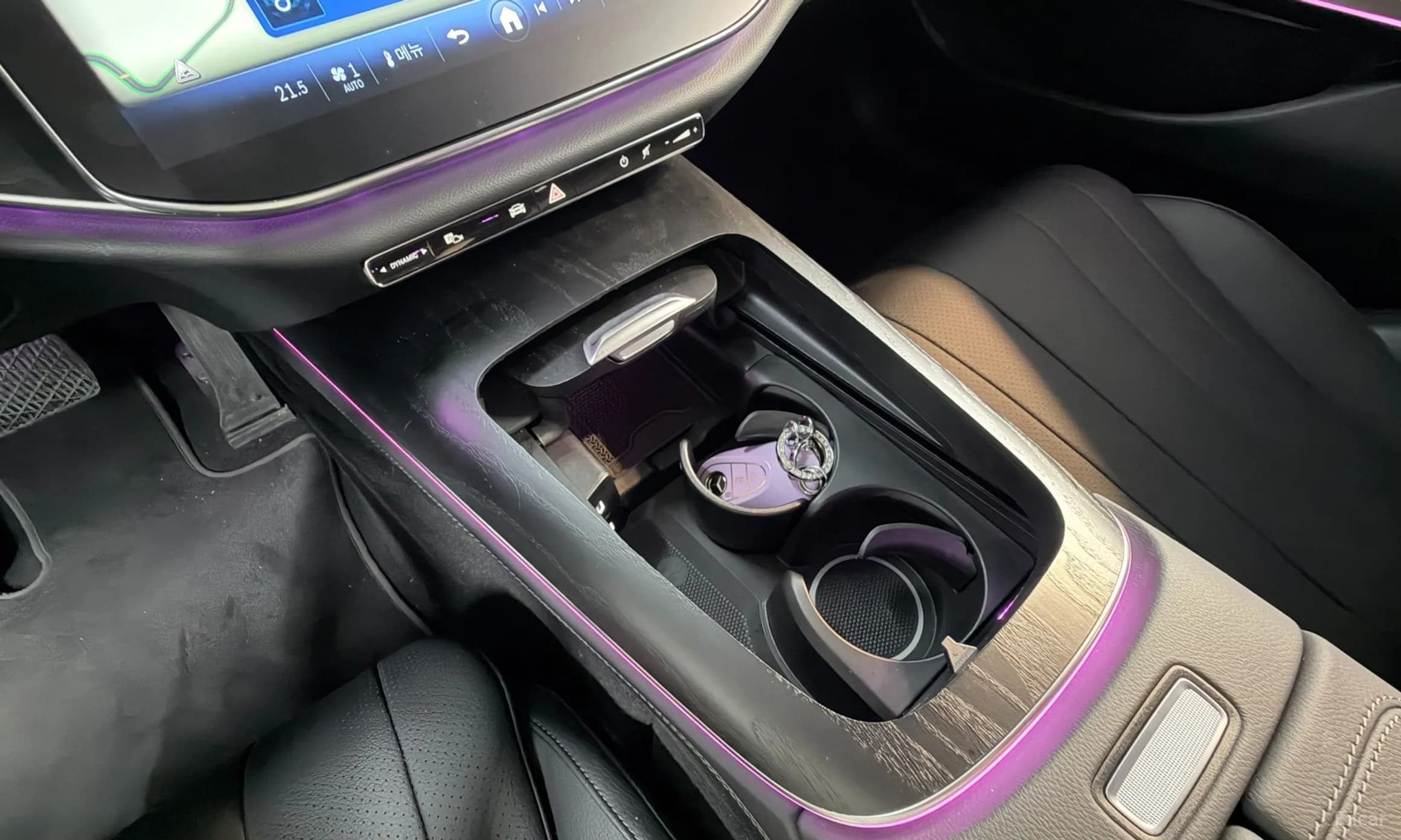 E-Class W214