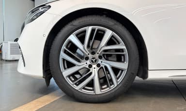 E-Class W214