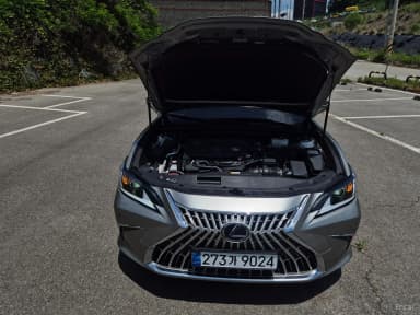 ES300h 7th Generation