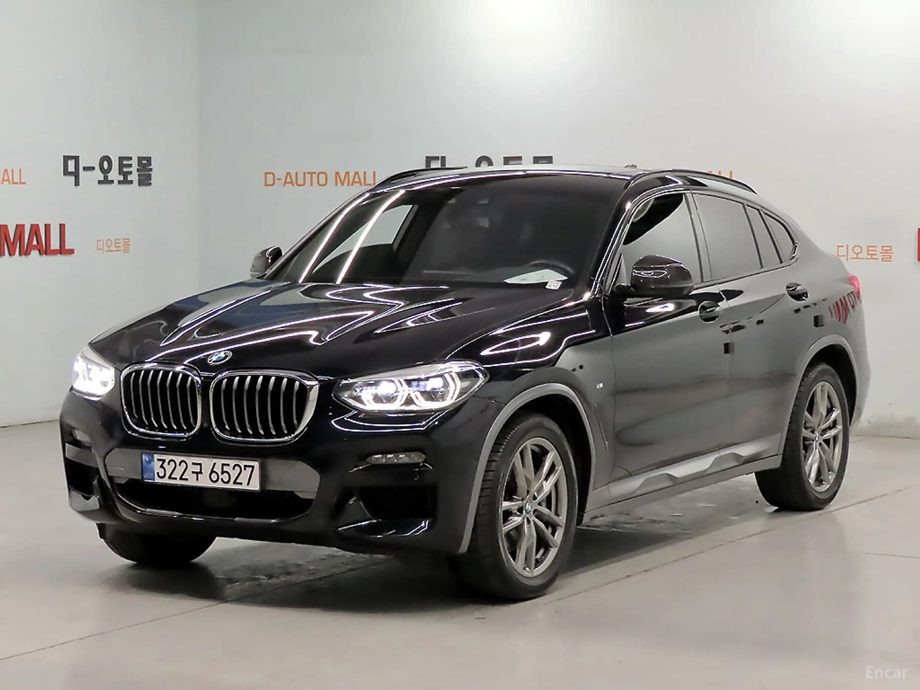 X4 (G02)