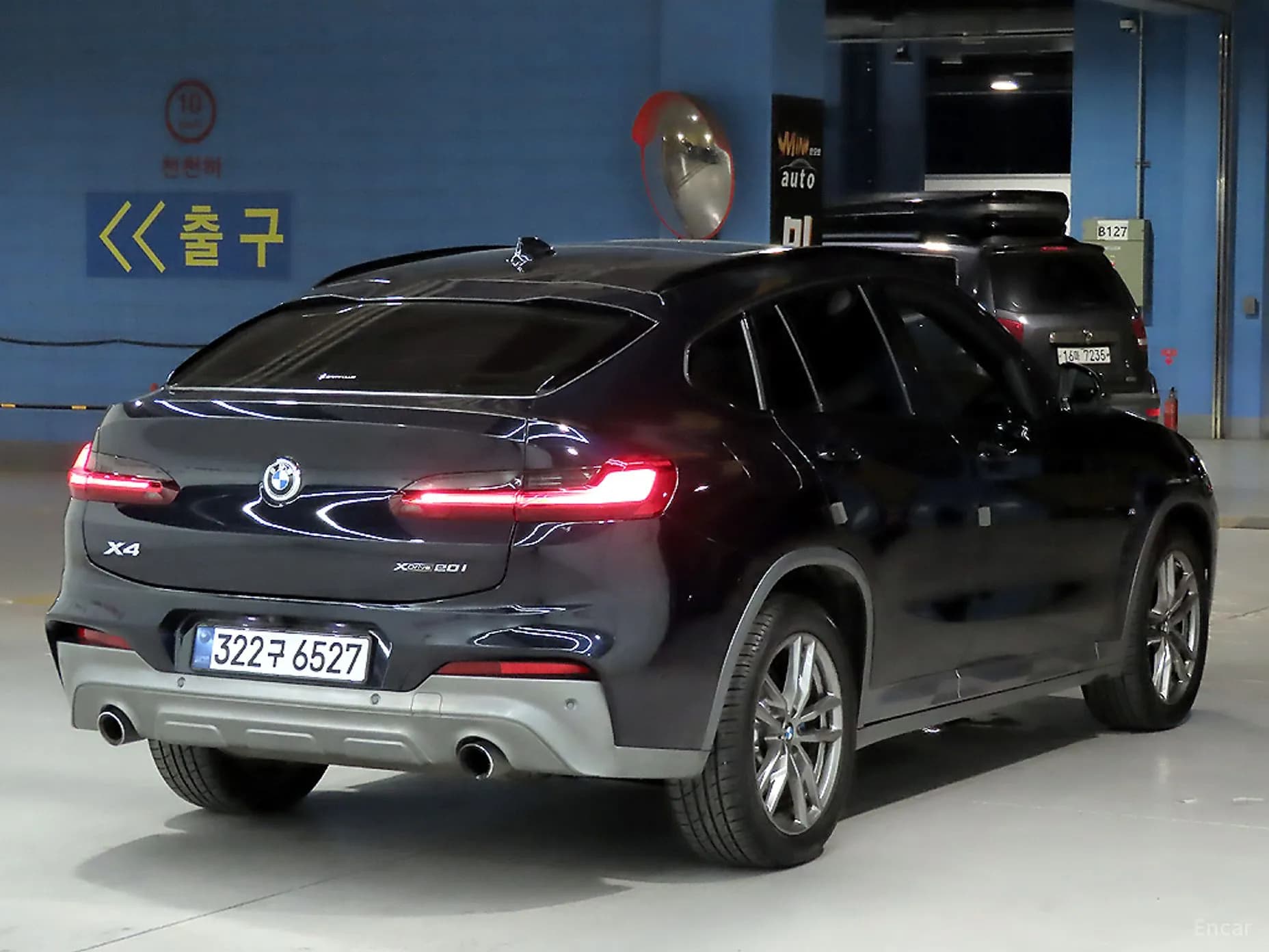 X4 (G02)