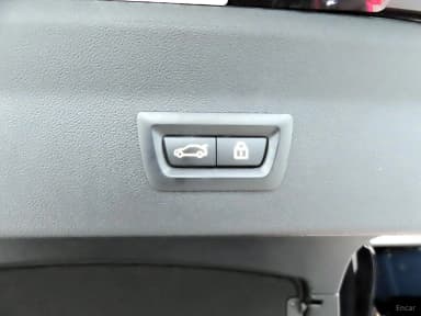 X4 (G02)