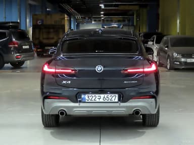 X4 (G02)