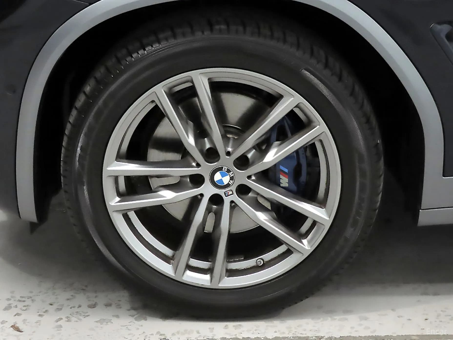 X4 (G02)
