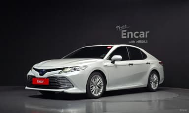 Camry (XV70)