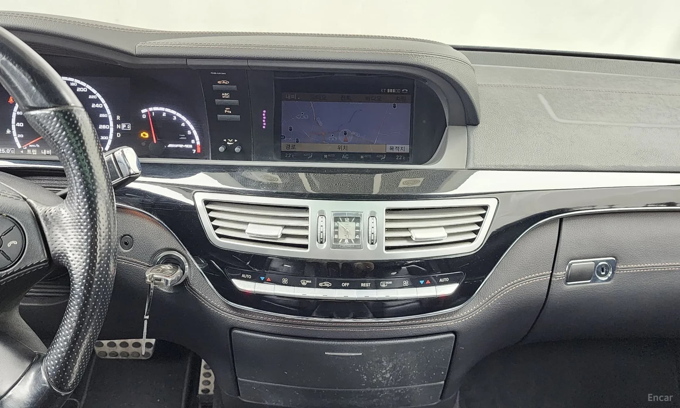 S-Class W221