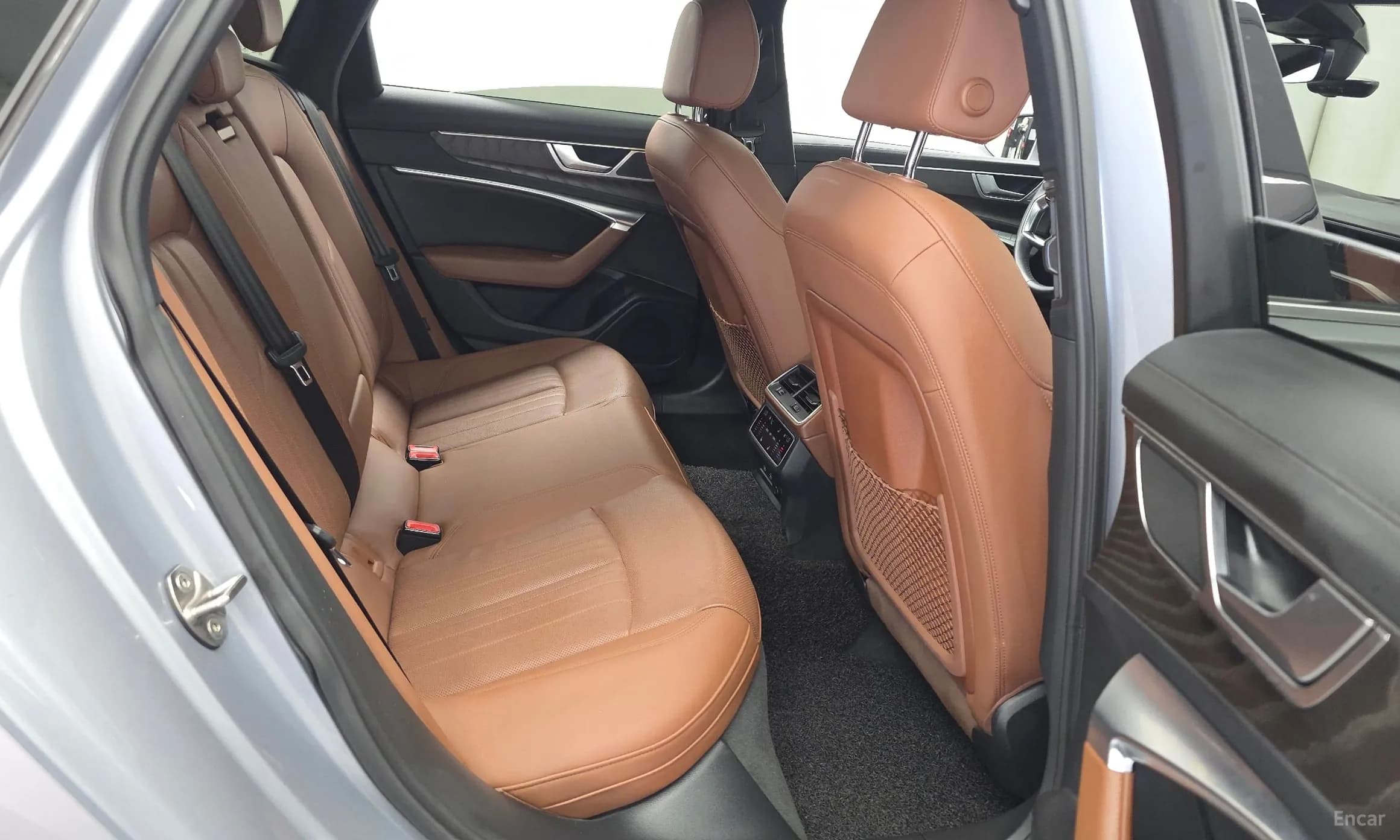 A6 (C8)