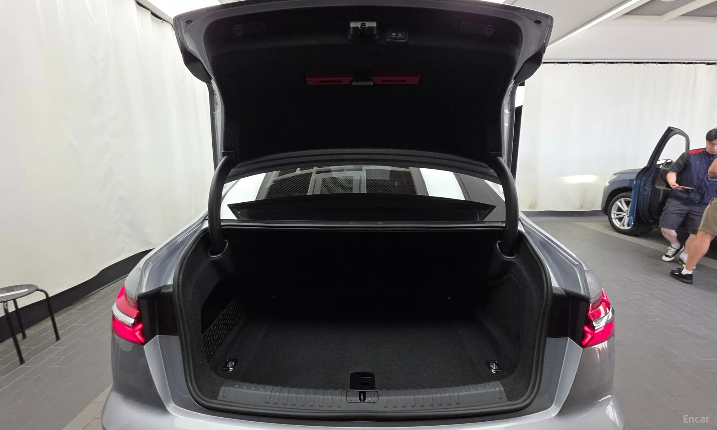A6 (C8)