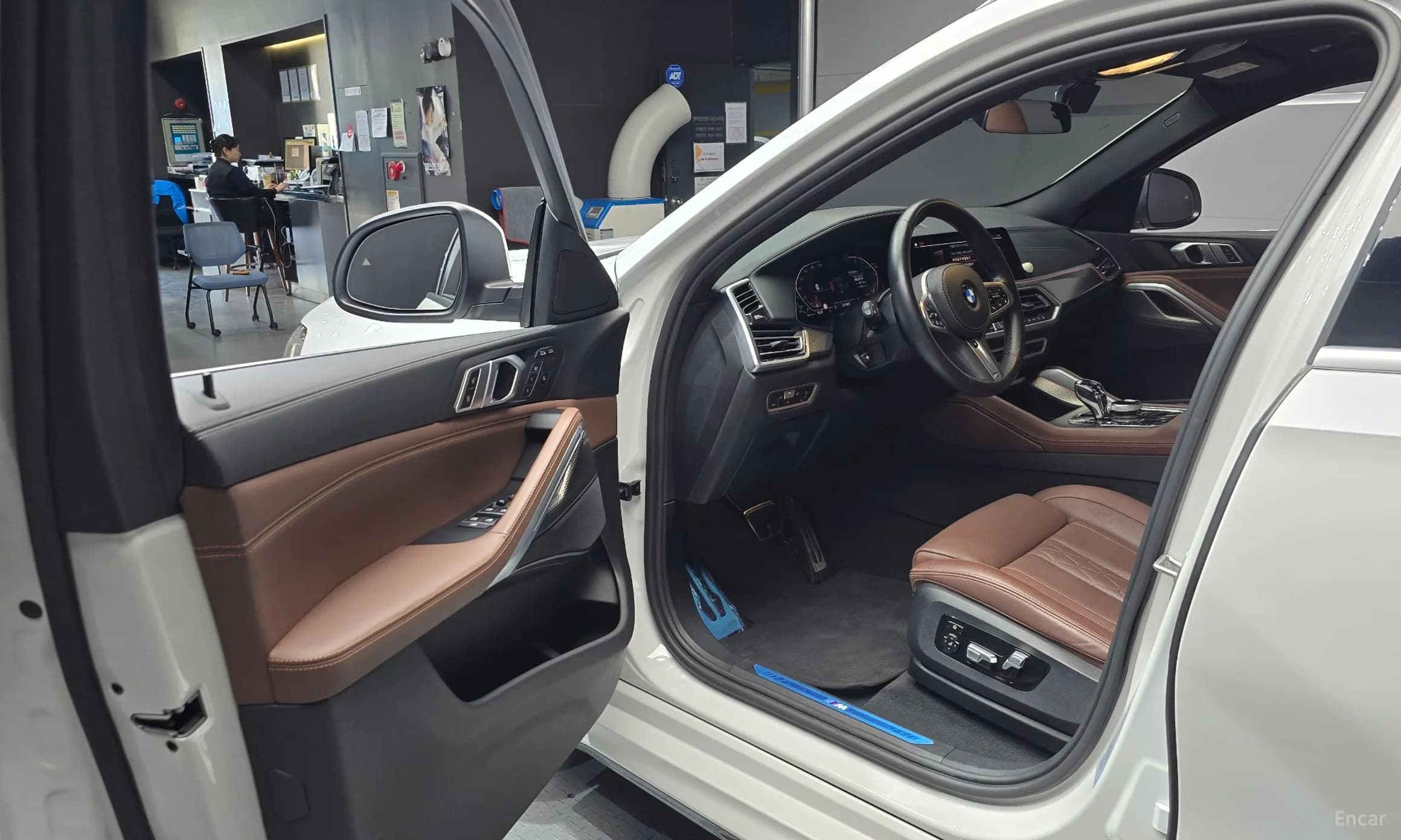 X6 (G06)