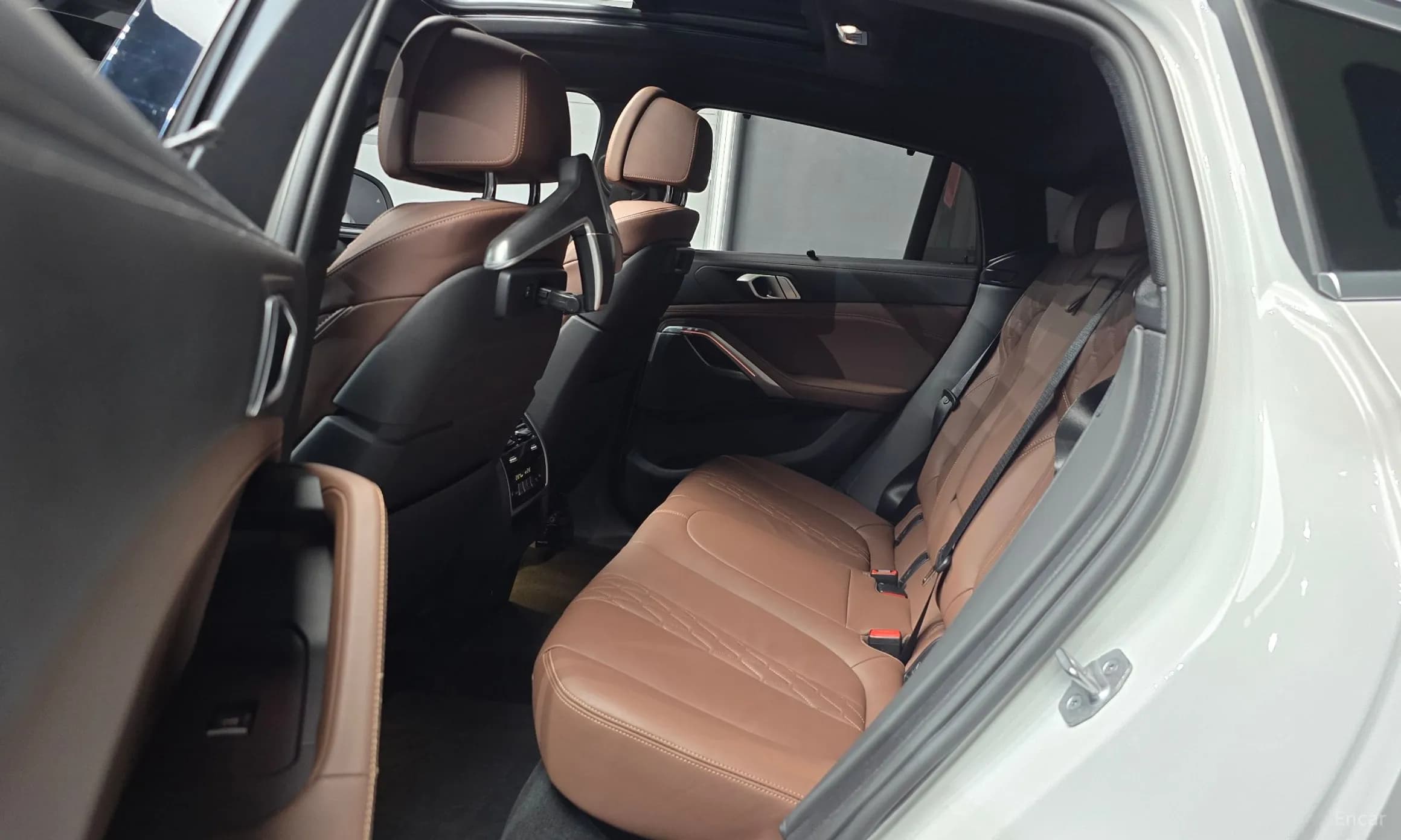 X6 (G06)
