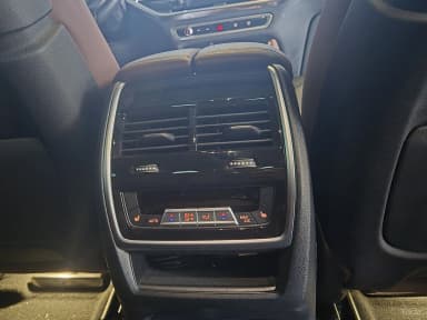 X6 (G06)