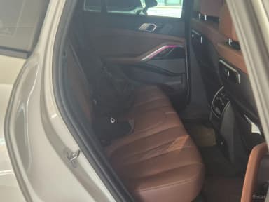 X6 (G06)