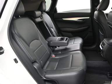 QX50 (P71A)