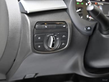QX50 (P71A)
