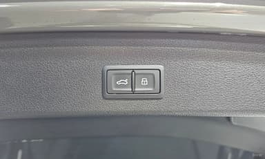 Q3 (F3)