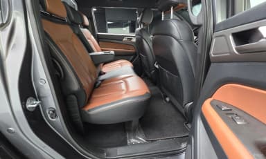 Rexton Sports Khan