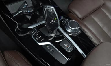 X3 (G01)