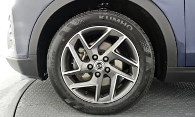 Berry New Tivoli