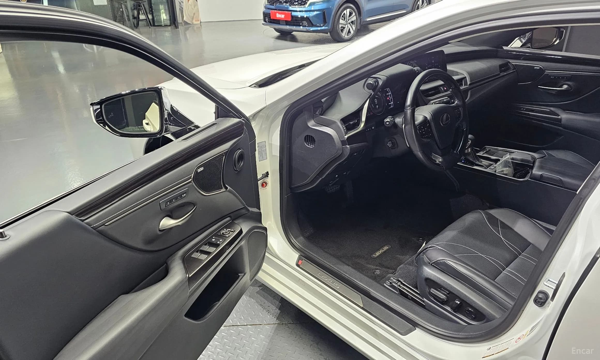 ES300h 7th Generation