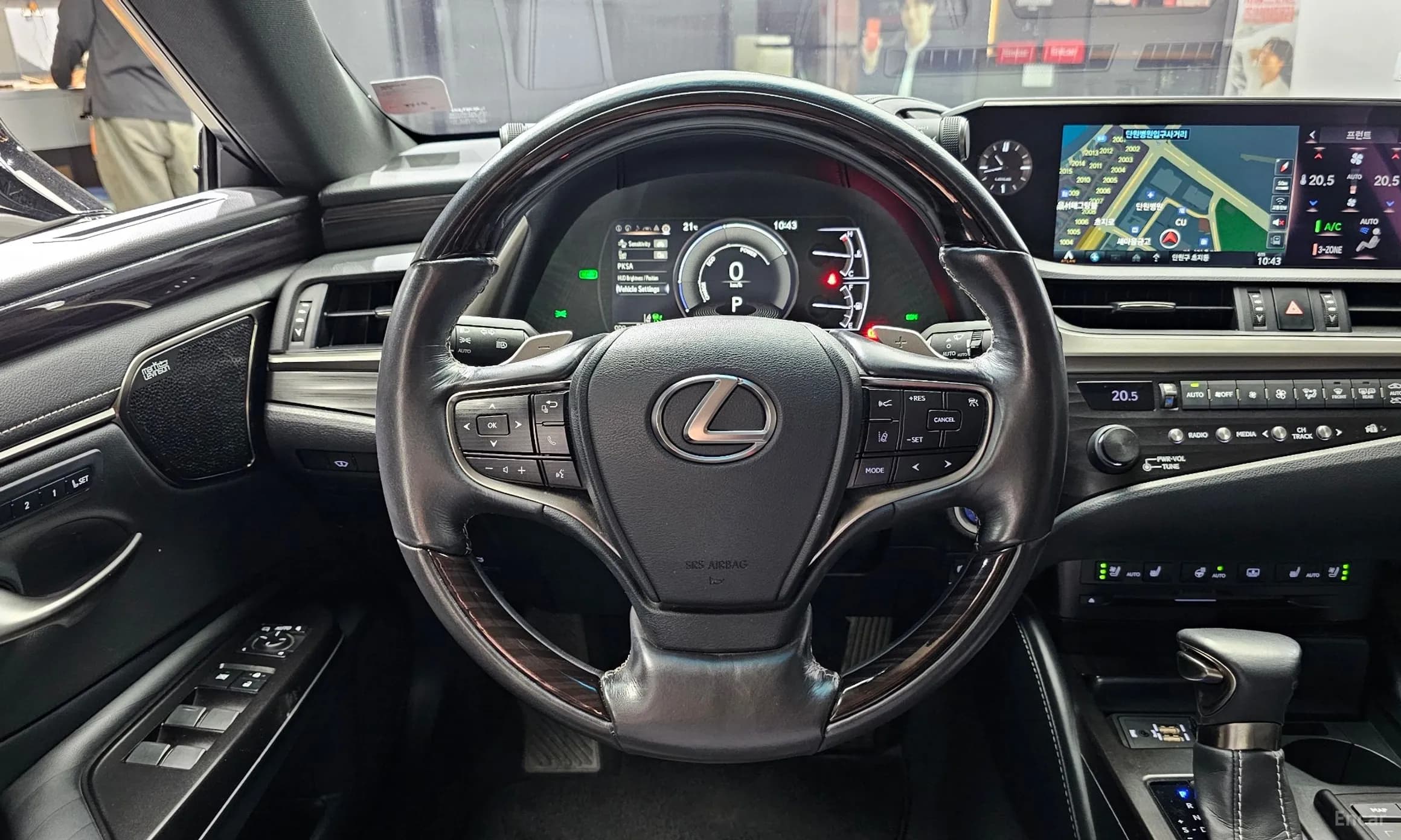 ES300h 7th Generation