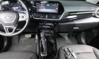 Trax Crossover
