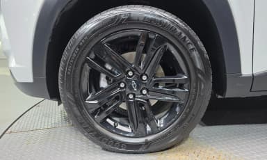 Trax Crossover